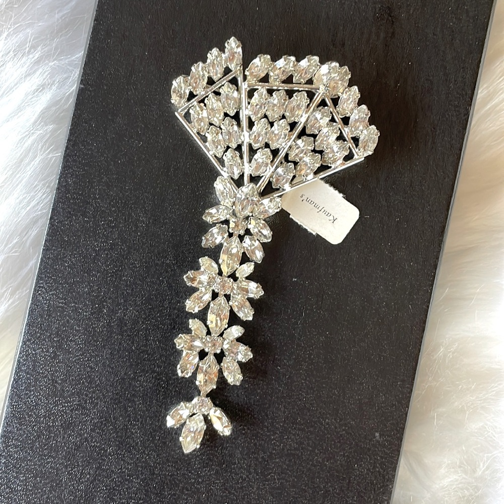 Vintage rhinestone kite brooch NWT